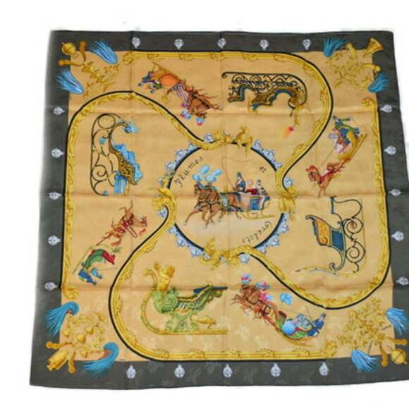 HERMES Green Silk Scarf - Picture 12 of 12